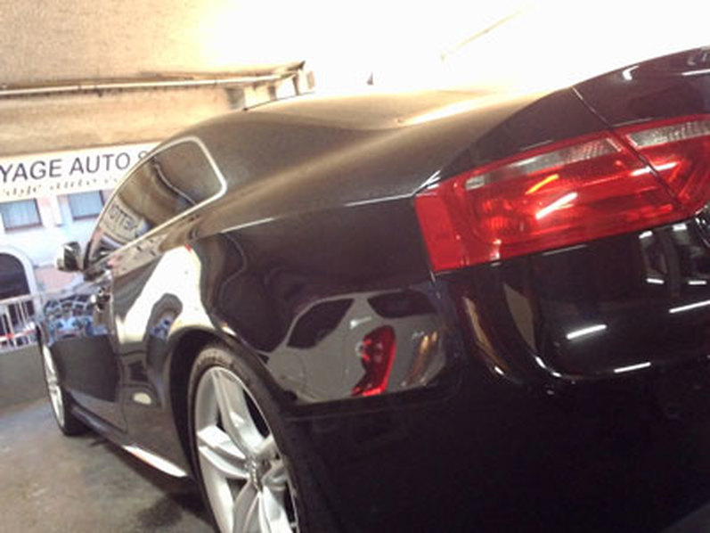 effet miroir de la carrosserie